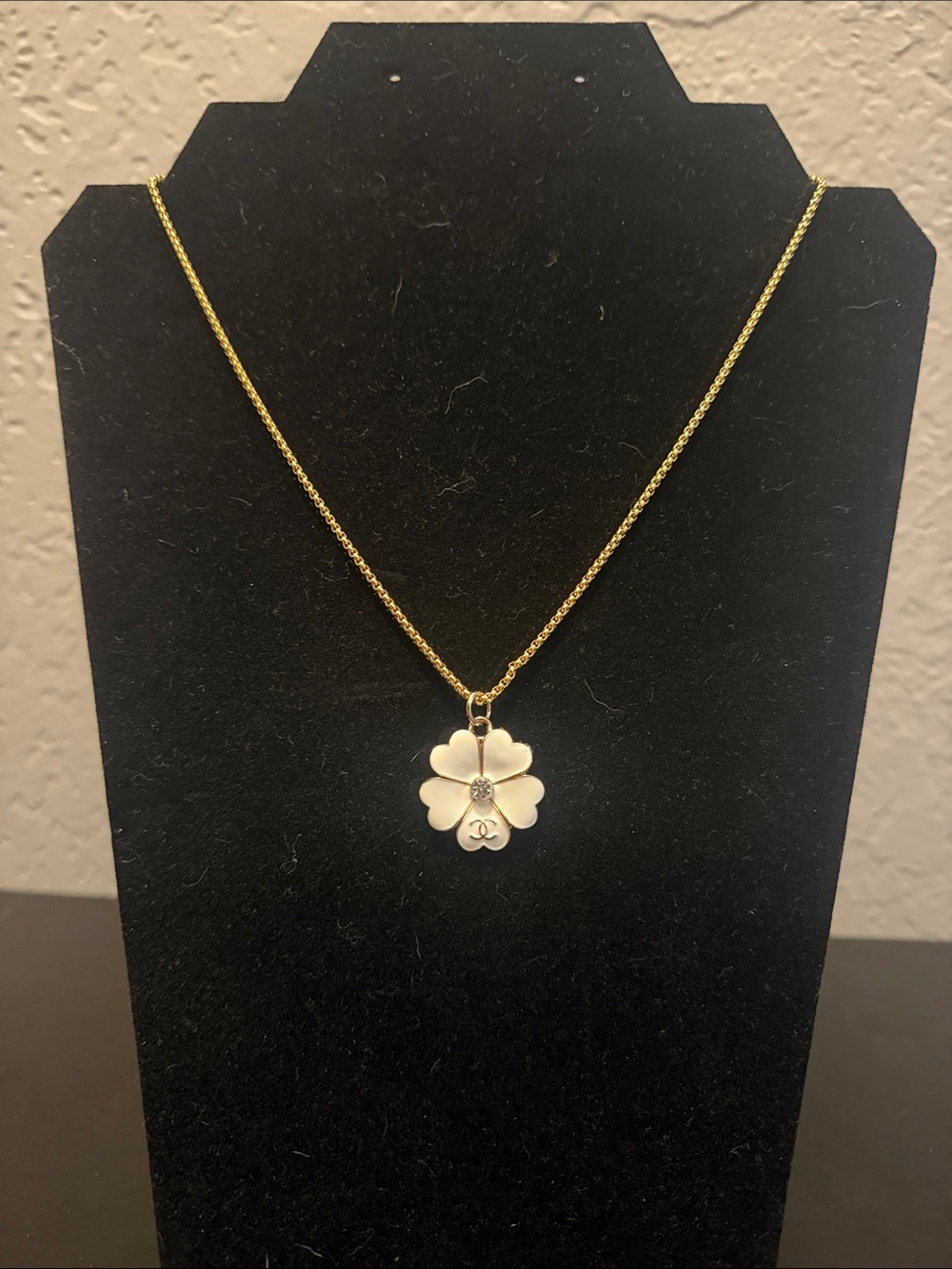 Inspired Gold Tone Flower Pendant Necklace with White Enamel Petals